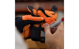 Majestic Knucklehead 21475BK A5 Cut & Impact-Resistant Glove